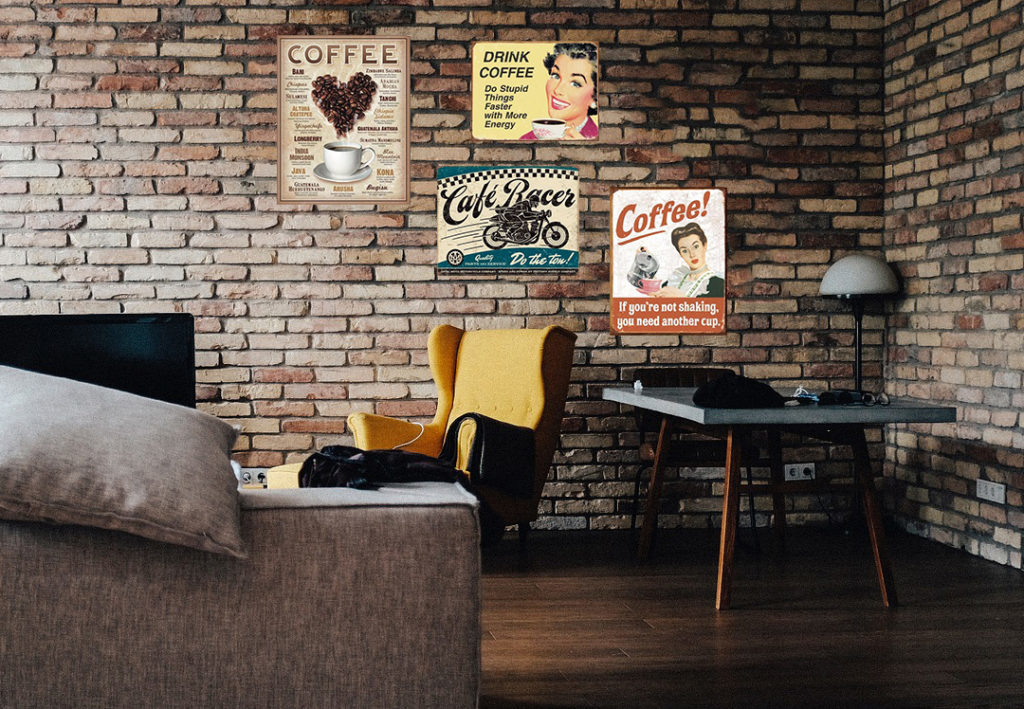 Νέα τάση!                  Μεταλλικές πινακίδες!